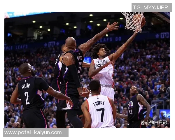 字母哥愤怒撕裂球衣雄鹿惨败后更衣室内发生激烈冲突